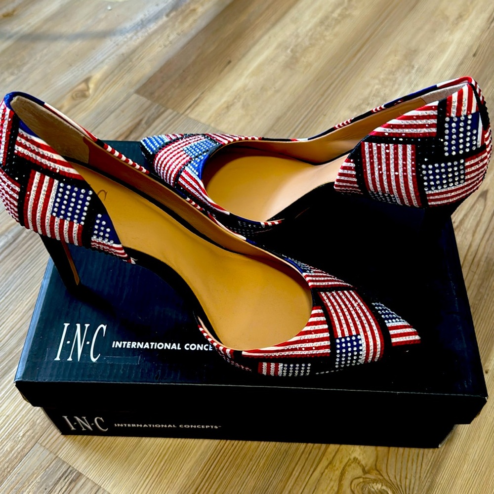 INC International Concepts USA Flag Heels